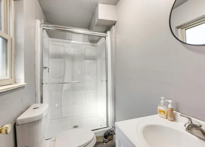 12 Mi To Dtwn St Louis: Family W/ Fireplaces! Holiday home *