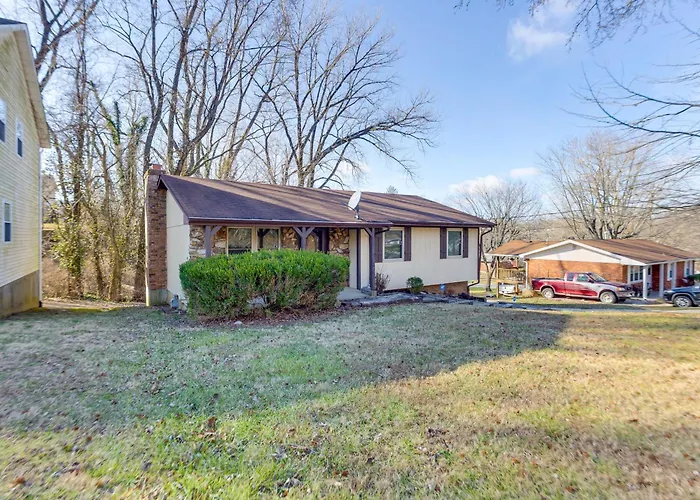 12 Mi To Dtwn St Louis: Family W/ Fireplaces! Holiday home