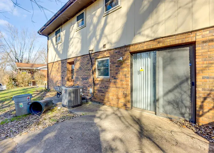 12 Mi To Dtwn St Louis: Family W/ Fireplaces! * Belleville