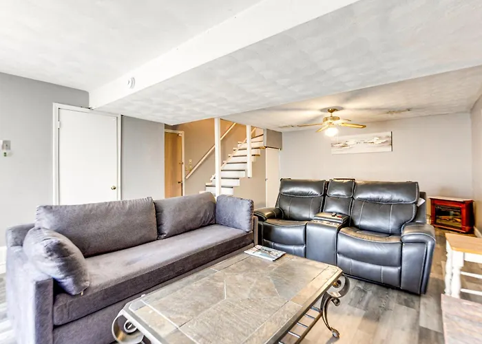 12 Mi To Dtwn St Louis: Family W/ Fireplaces! Holiday home *